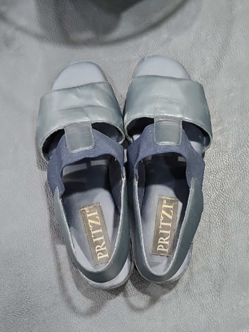 PRITZI LEATHER FLAT SLINGBACK COMFORT SANDALS